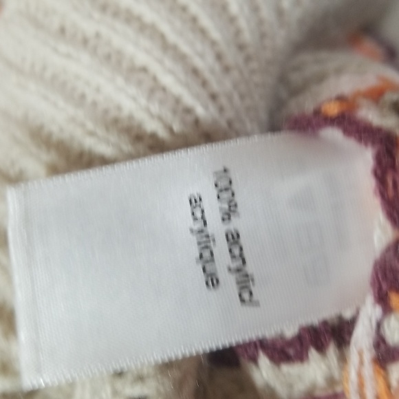 Maurices sweater - Picture 4 of 4